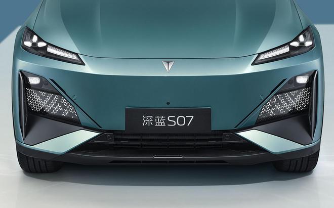麻了！左手智能化右手电动化m6米乐2024深蓝汽车赢(图4)